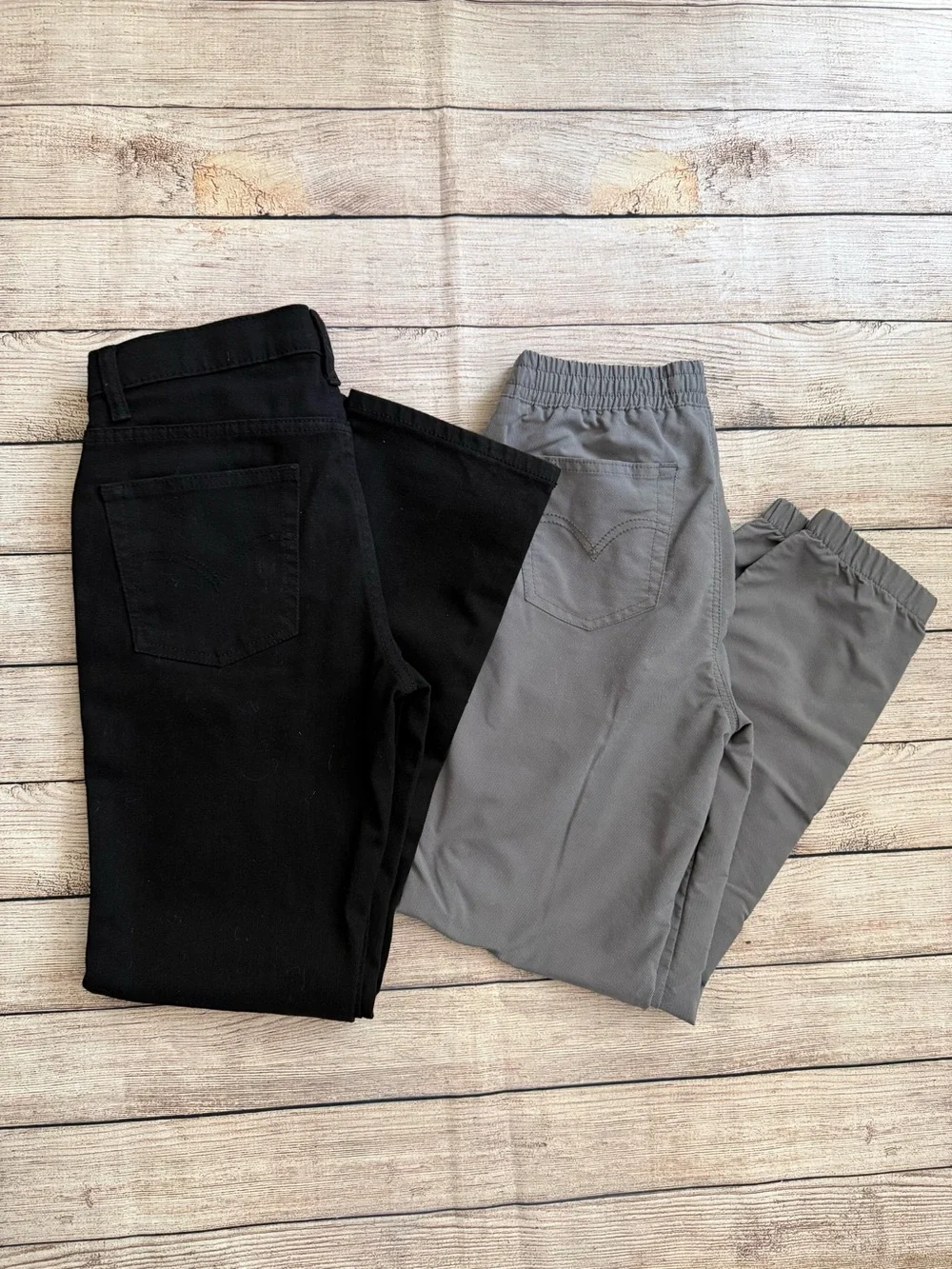 Levi's Boys Black Jeans and Gray Jogger Pants Lot.